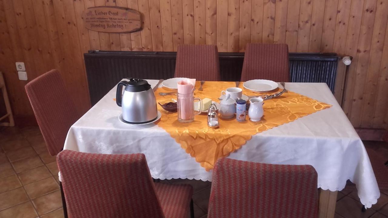 Restaurant Pension Lubusch Gahro Eksteriør bilde